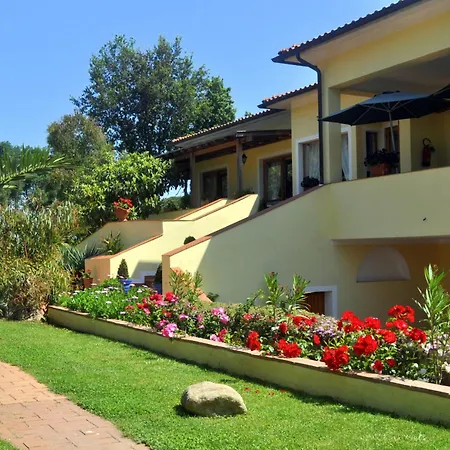 Hotel Tirrena Bike & Country