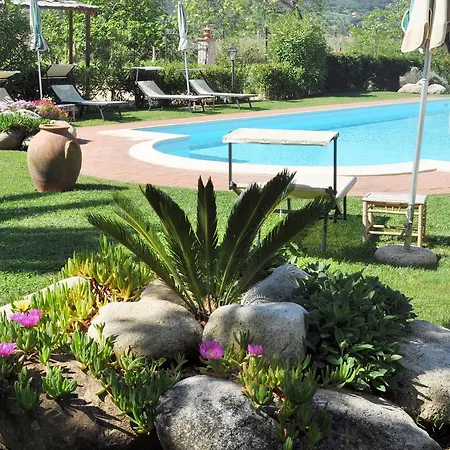 Hotel Tirrena Bike & Country 3*