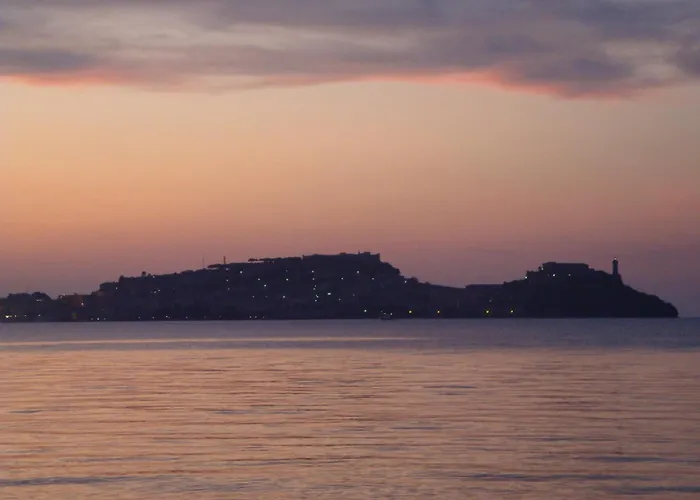 Szálloda Tirrena Bike & Country 3*