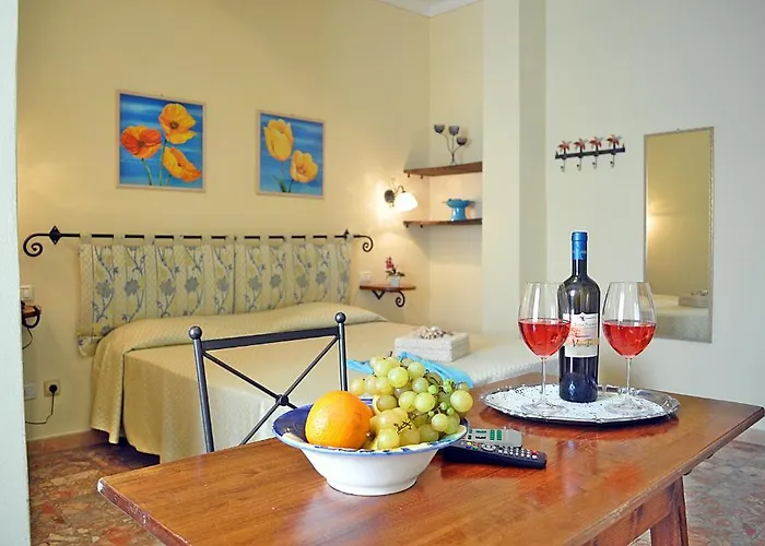 Szálloda Tirrena Bike & Country