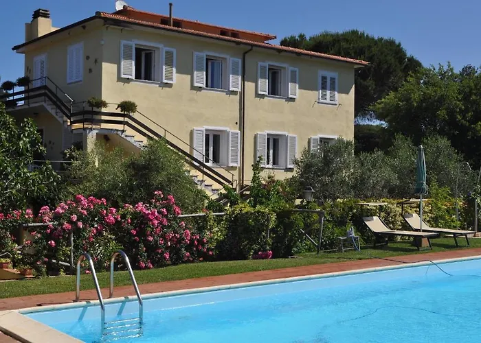 Tirrena Bike & Country Szálloda